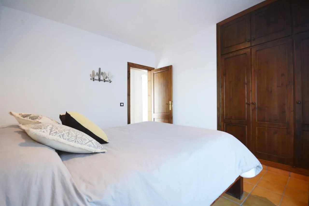 Beautiful Spacious Villa With Private Heated Pool In Lajares España